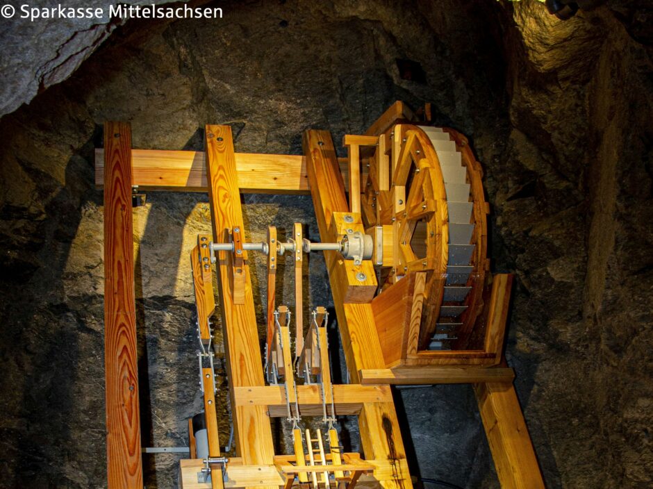 Silberbergwerk Freiberg: Kunstrad-Modell zeigt Wasserkraft als Energiequelle